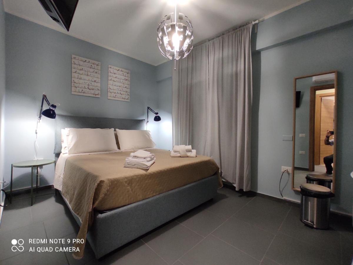 Hotel Bbnapl'Est Napoli Esterno foto