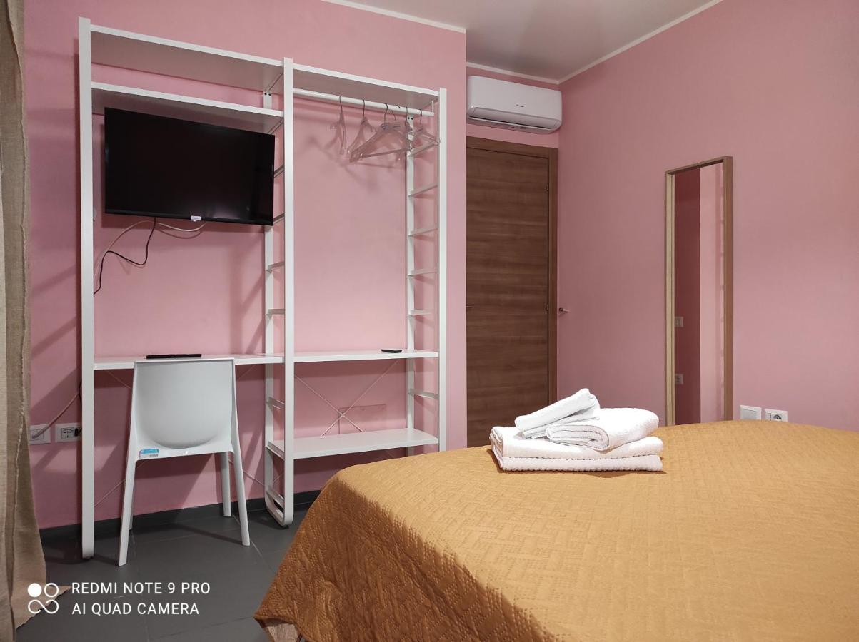 Hotel Bbnapl'Est Napoli Esterno foto