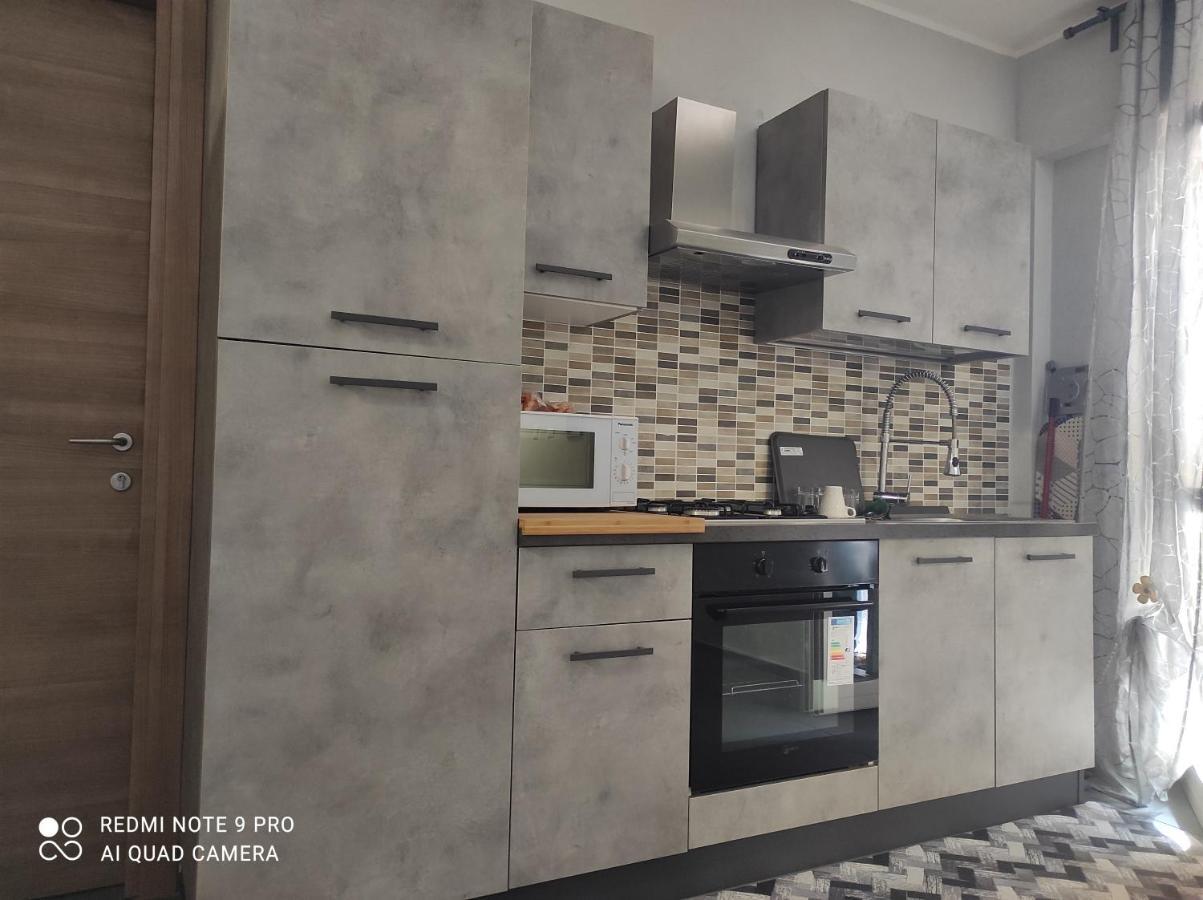 Hotel Bbnapl'Est Napoli Esterno foto